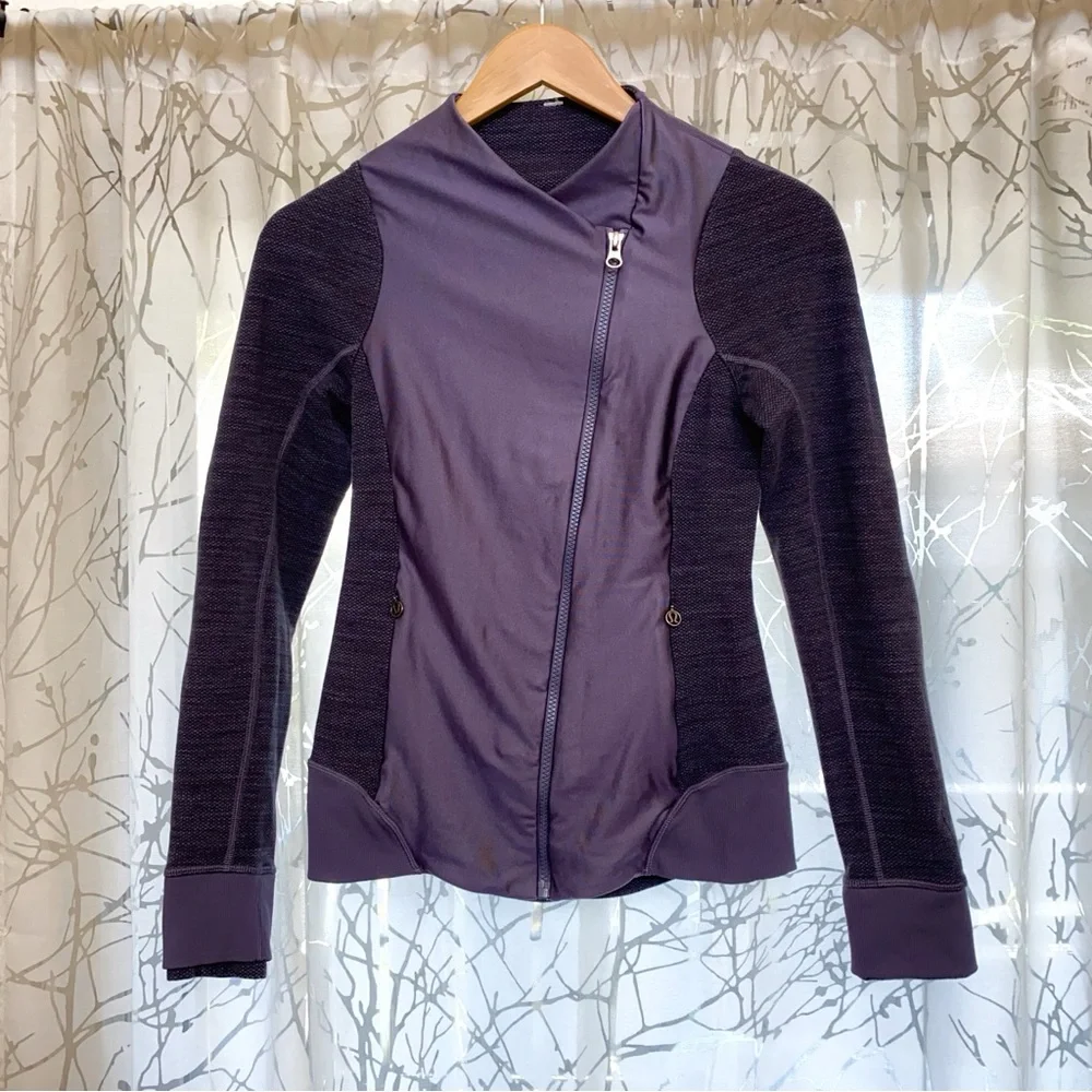 Lululemon black grape purple Emerge Renewed sideways zipper zip up Jacket - Picture 1 of 10